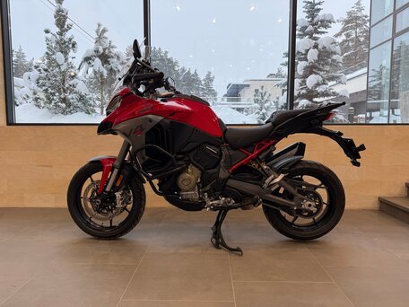 2025 Ducati Multistrada V4, красный, 3220000 рублей, вид 5