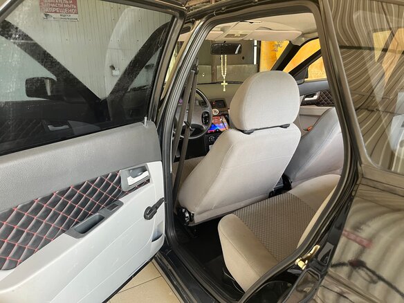 2011 Lada (ВАЗ) Priora I, чёрный, 280000 рублей - вид 9
