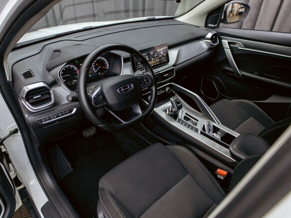 2021 Geely Coolray I, белый, 1655000 рублей - вид 12