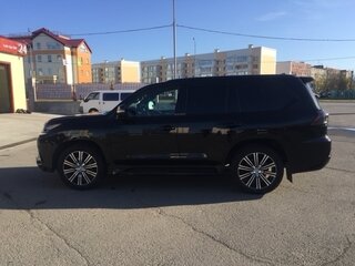 2018 Lexus LX 570 III Рестайлинг 2, чёрный, 9725000 рублей, вид 3