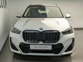 2026 BMW X1 Long 25Li xDrive III (U11/U12), белый, 5940000 рублей, вид 3