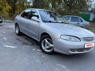 1997 Hyundai Avante II, серебристый, 155000 рублей, вид 3