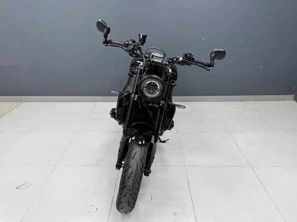 2023 Yamaha XSR900, чёрный, 1140000 рублей - вид 2