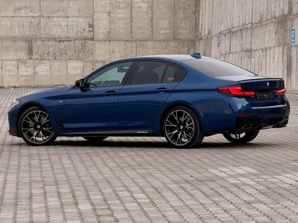 2020 BMW 5 серии 530d xDrive VII (G30/G31/G38) Рестайлинг, синий, 5000000 рублей - вид 24