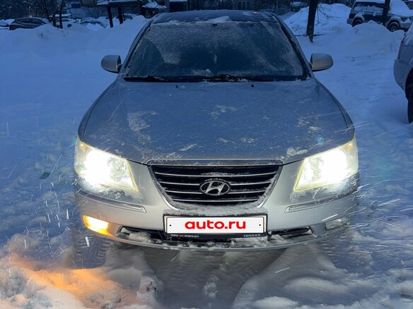 2010 Hyundai Sonata V (NF) Рестайлинг, серебристый, 800000 рублей
