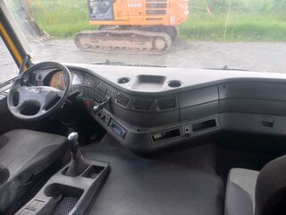 2022 IVECO-Hongyan 6x4 (CQ3346), жёлтый, 2668150 рублей, вид 5