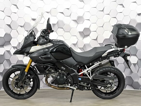 2016 Suzuki V-Strom 1000, чёрный, 677000 рублей - вид 3