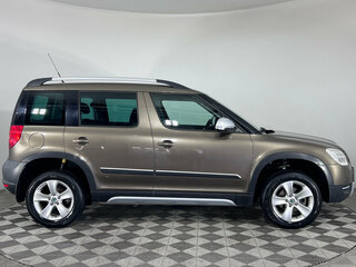 2010 Skoda Yeti I, коричневый, 680000 рублей, вид 4