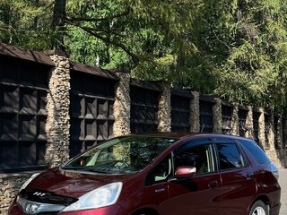 2013 Honda Fit Shuttle I, красный, 1000000 рублей, вид 2