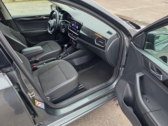 2020 Volkswagen Polo VI, серый, 1800000 рублей - вид 11