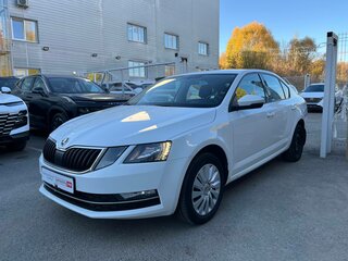 2019 Skoda Octavia III (A7) Рестайлинг, белый, 1711500 рублей, вид 4