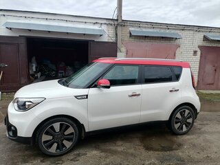 2018 Kia Soul II Рестайлинг, белый, 1820000 рублей, вид 4