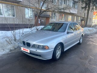 2001 BMW 5 серии 525i IV (E39) Рестайлинг, серебристый, 700000 рублей, вид 1