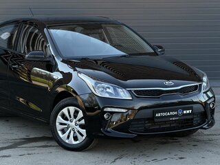 2019 Kia Rio IV, чёрный, 1299000 рублей, вид 4