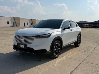 2023 Honda Vezel II, белый, 1668000 рублей, вид 1