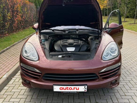 2012 Porsche Cayenne Diesel II (958), коричневый, 2450000 рублей - вид 1