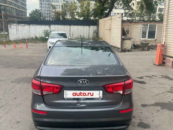 2016 Kia Rio III Рестайлинг, серый - вид 4