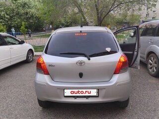 2010 Toyota Vitz II (XP90), серый, 650000 рублей, вид 5