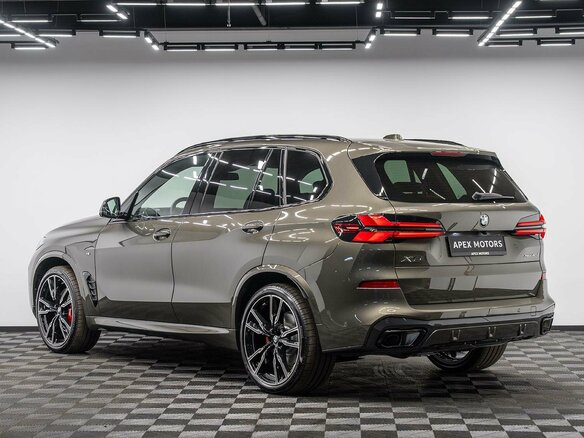 2026 BMW X5 40d IV (G05/G18) Рестайлинг, зелёный, 16790000 рублей - вид 4
