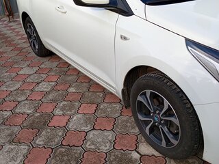 2019 Hyundai Solaris II, белый, 1400000 рублей, вид 3