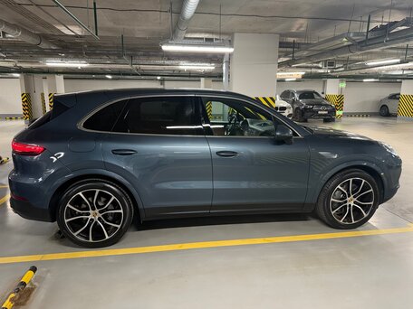 2018 Porsche Cayenne S III, голубой, 8500000 рублей, вид 3