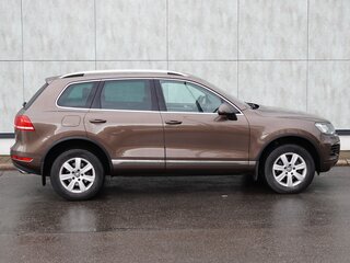 2014 Volkswagen Touareg II, коричневый, 2700000 рублей, вид 1