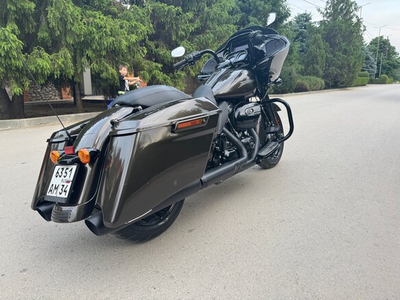 2020 Harley-Davidson Road Glide Special, коричневый, 3000000 рублей - вид 4