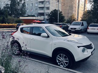 2013 Nissan Juke I, белый, 1050000 рублей, вид 2