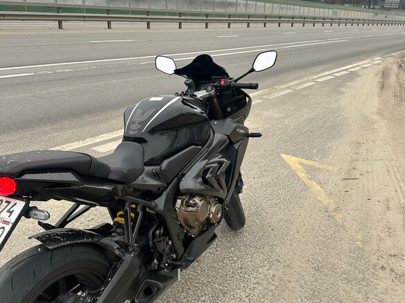2021 Honda CBR 650R, чёрный, 1000000 рублей
