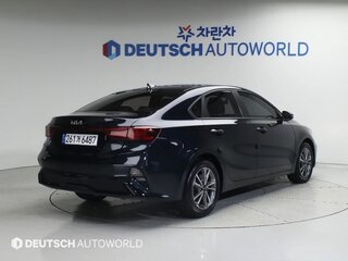 2021 Kia K3 II, синий, 1420000 рублей, вид 3