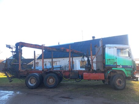 1990 Volvo F-Series, белый, 500000 рублей, вид 2