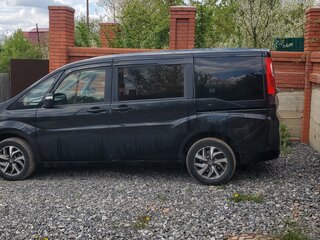 2015 Honda Stepwgn V, чёрный, 1439000 рублей, вид 2