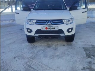 2014 Mitsubishi Pajero Sport II Рестайлинг, белый, 1900000 рублей, вид 1