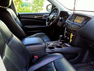 2015 Nissan Pathfinder IV, чёрный, 2350000 рублей, вид 4