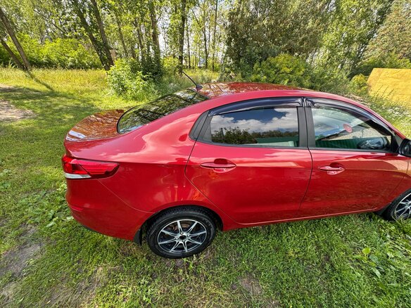 2015 Kia Rio III, красный, 1200000 рублей - вид 2
