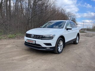 2017 Volkswagen Tiguan II, белый, 2450000 рублей, вид 2