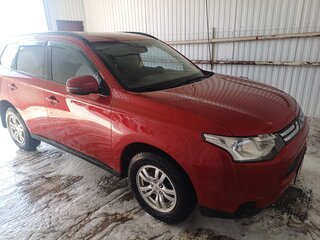 2013 Mitsubishi Outlander III, красный, 1600000 рублей, вид 5