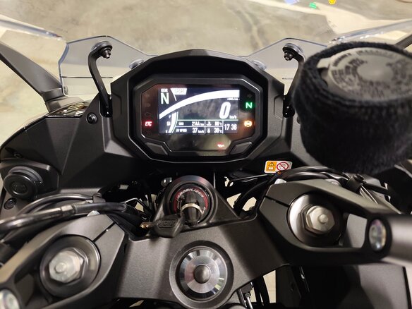 2024 Kawasaki Z 1000SX, чёрный, 1400000 рублей - вид 1