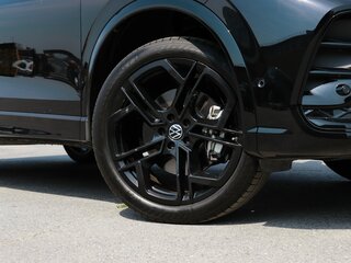 2026 Volkswagen Tiguan L Pro III (China Market), чёрный, 4800000 рублей, вид 3