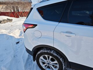2016 Ford Kuga II Рестайлинг, белый, 2045000 рублей, вид 5