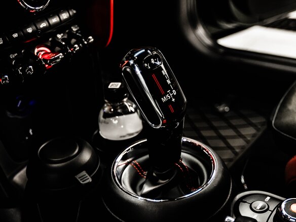 2019 Mini Hatch JCW III (F55/F56) Рестайлинг, зелёный, 2500000 рублей - вид 20