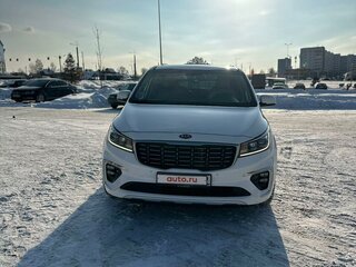 2018 Kia Carnival III, белый, 5000000 рублей, вид 1
