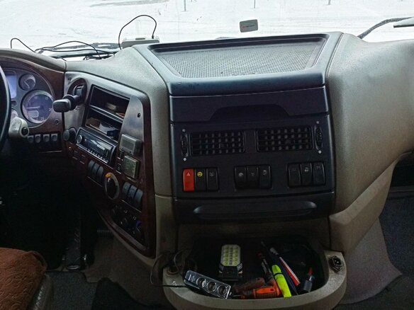 2006 DAF XF 105, синий, 3500000 рублей - вид 27
