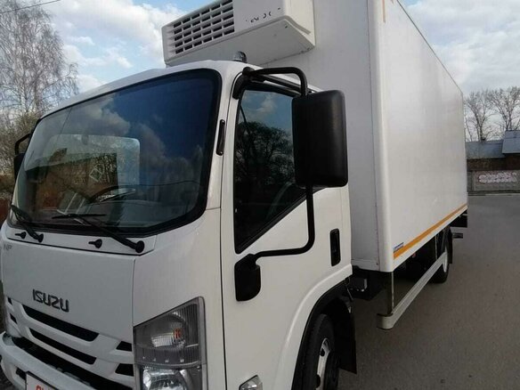 2019 Isuzu Elf (N-series), белый, 4700000 рублей - вид 2