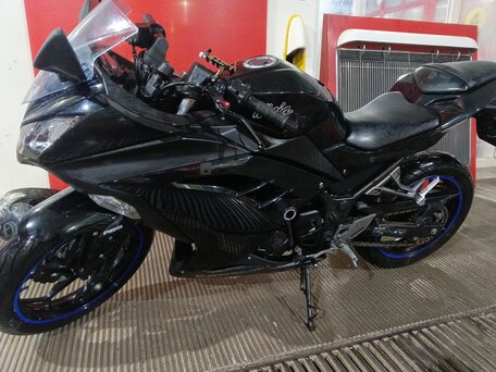 2013 Kawasaki Ninja 300, чёрный, 500000 рублей, вид 1