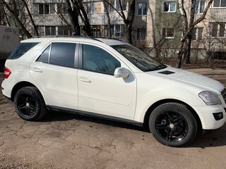 2010 Mercedes-Benz M-Класс 350 II (W164) Рестайлинг, белый, 1390000 рублей, вид 3