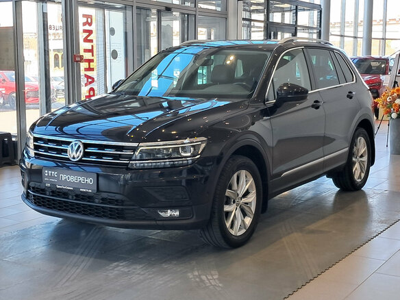 2020 Volkswagen Tiguan II, чёрный, 3410000 рублей