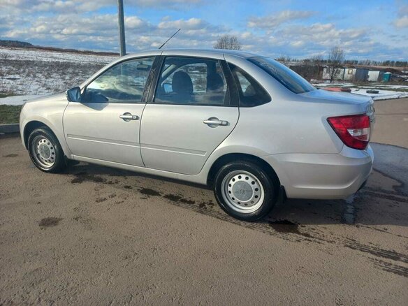 2024 Lada (ВАЗ) Granta I Рестайлинг, серебристый, 880000 рублей - вид 5