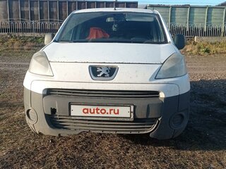 2010 Peugeot Partner II, белый, 500000 рублей, вид 2