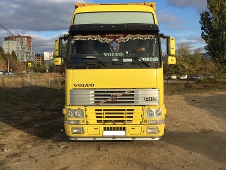 2000 Volvo FH, жёлтый, 2550000 рублей, вид 2